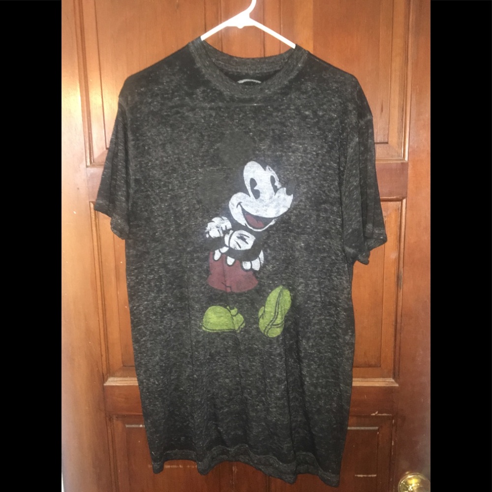 Mickey Mouse distressed T-shirt size XL